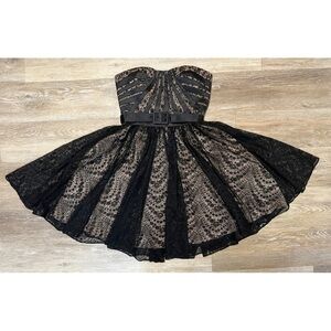 Aidan Mattox Sz 2 Black Lace Strapless Fit and Flare Tulle Dress Belt Sweetheart